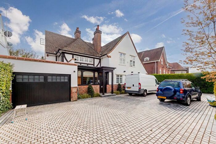 5 Bedroom Detached House To Rent In The Bishops Avenue, London, N2