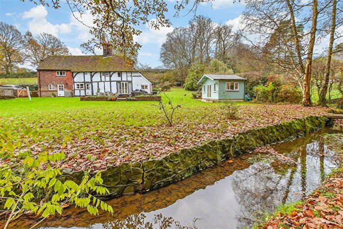 4 Bedroom Detached House For Sale In Hatmill Lane, Brenchley, Tonbridge, Kent, TN12