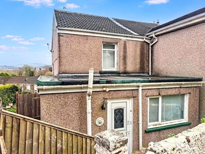 2 Bedroom Semi-Detached House For Sale In The Croft, Neath Abbey, Neath, SA10