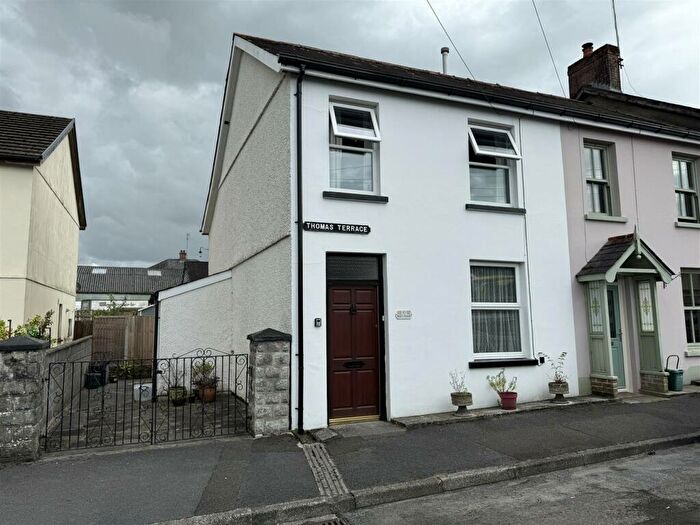 2 Bedroom End Of Terrace House For Sale In Thomas Terrace, Llandeilo, SA19