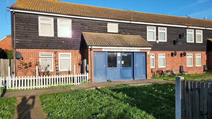1 Bedroom Flat For Sale In Lucerne Court, Seasalter, Whitstable, CT5