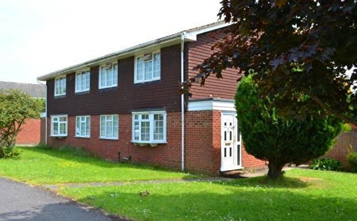 2 Bedroom Maisonette To Rent In Mallow Park, Maidenhead, SL6