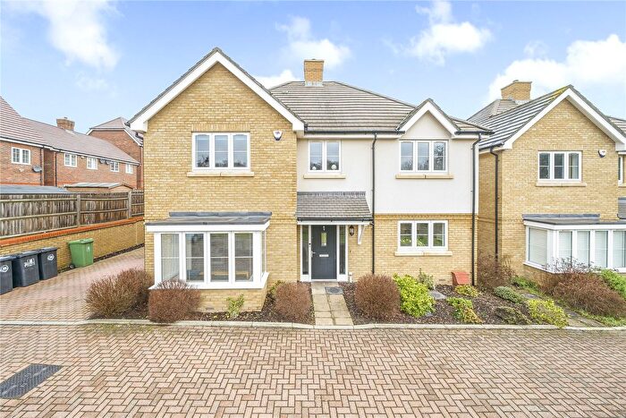 5 Bedroom Detached House For Sale In Knaphill, Woking, Surrey, GU21