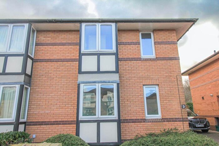 3 Bedroom Semi-Detached House To Rent In Knyfton Close, Weston-super-Mare, BS23