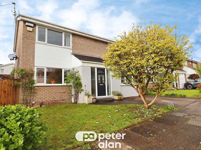 4 Bedroom Detached House For Sale In Hazel Tree Close, Radyr, Cardiff, CF15