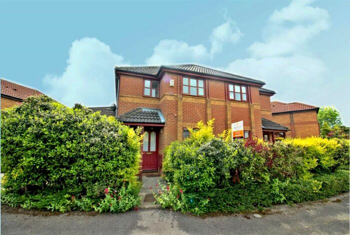 3 Bedroom Semi-Detached House To Rent In Badgers Oak, Kents Hill, Milton Keynes MK7