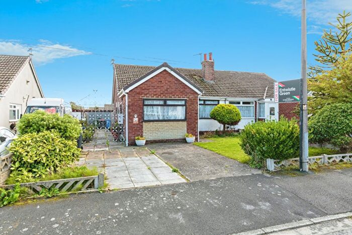 2 Bedroom Bungalow For Sale In Coniston Avenue, Knott End-On-Sea, Poulton-Le-Fylde, Lancashire, FY6