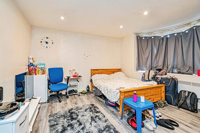 4 Bedroom Semi-Detached House For Sale In High Street, Pensnett, Brierley Hill, DY5