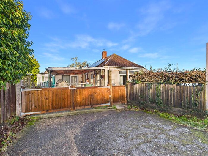 2 Bedroom Detached Bungalow For Sale In Main Road, Maltby Le Marsh, Alford, LN13