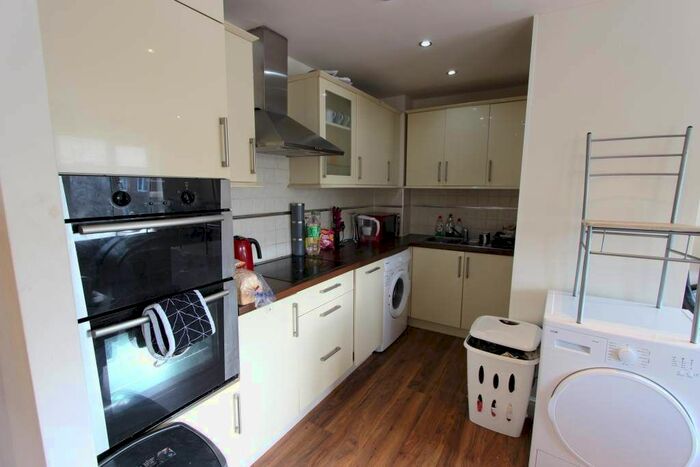 1 Bedroom Flat To Rent In Teresa Gardens, Waltham Cross, EN8