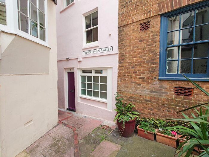 2 Bedroom Semi-Detached House For Sale In Little East Street, Brighton (Quadrophenia Alley), BN1