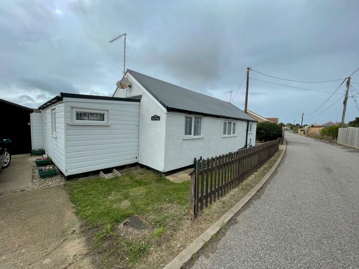 3 Bedroom Bungalow To Rent In The Glebe, Hemsby, Great Yarmouth, NR29