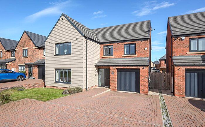 4 Bedroom Detached House For Sale In Corver Crescent, Hazlerigg, Newcastle Upon Tyne, NE13