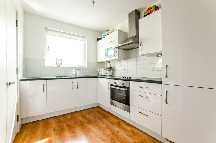 1 Bedroom Flat To Rent In London Road, Barking, IG11