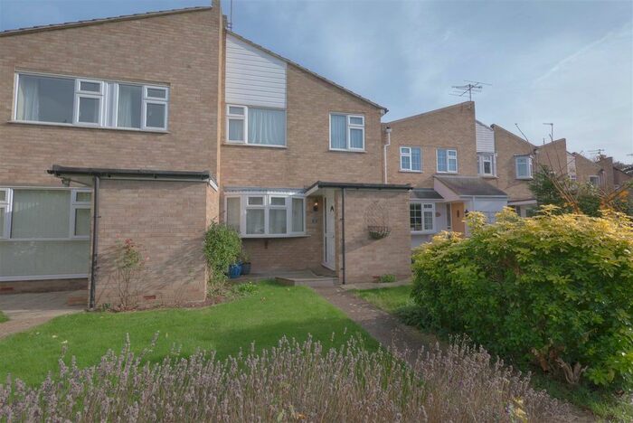 3 Bedroom Property To Rent In Becketts, Hertford, SG14