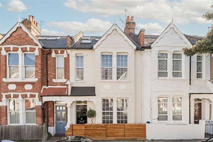 3 Bedroom Terraced House For Sale In Thorpebank Road, Shepherd's Bush, W12