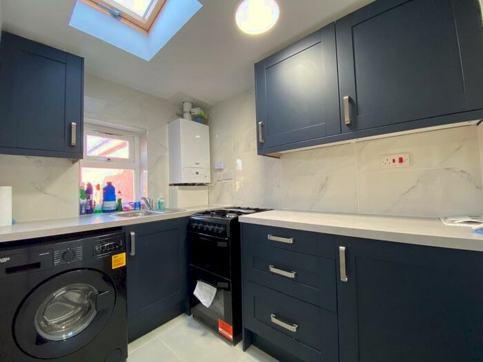 2 Bedroom Flat To Rent In Church Road, Yardley, B25