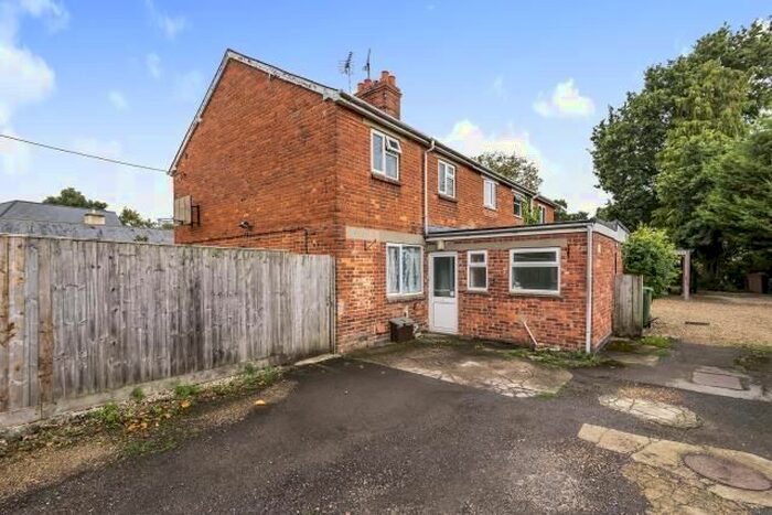 3 Bedroom Semi-Detached House For Sale In Appleton, Oxford, OX13