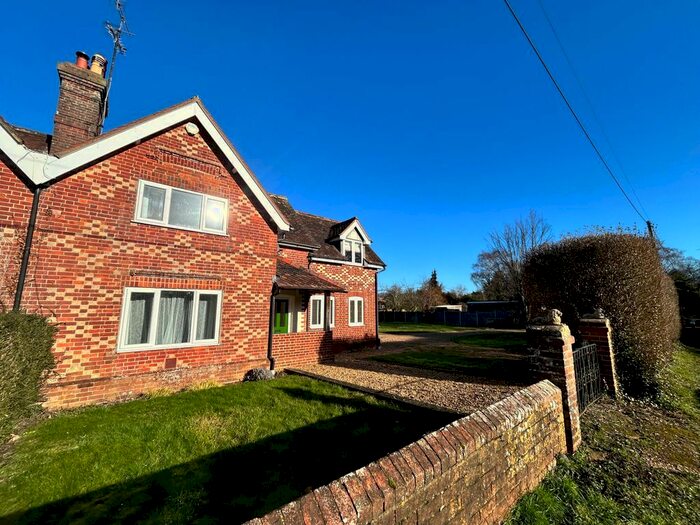 3 Bedroom Semi-Detached House To Rent In Chilcomb Lane, Winchester, SO23