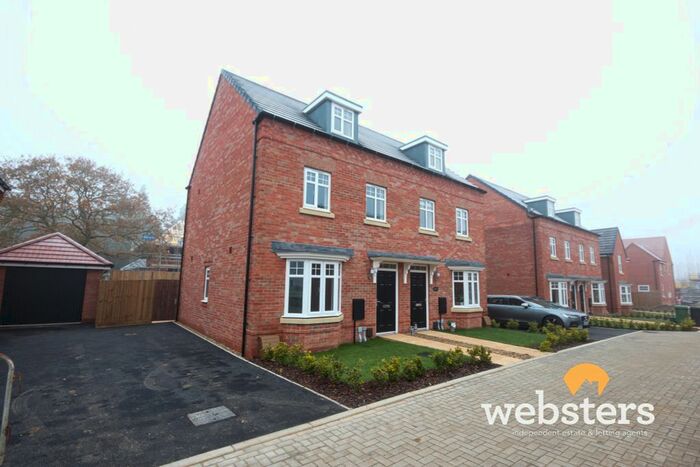 3 Bedroom Semi-Detached House To Rent In Stafford Way, Rackheath, Norwich, NR13