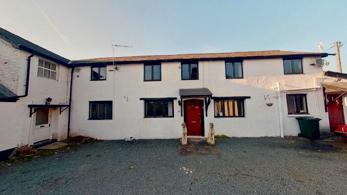 4 Bedroom Semi-Detached House For Sale In Station Road, Abergavenny, Gwent, NP7