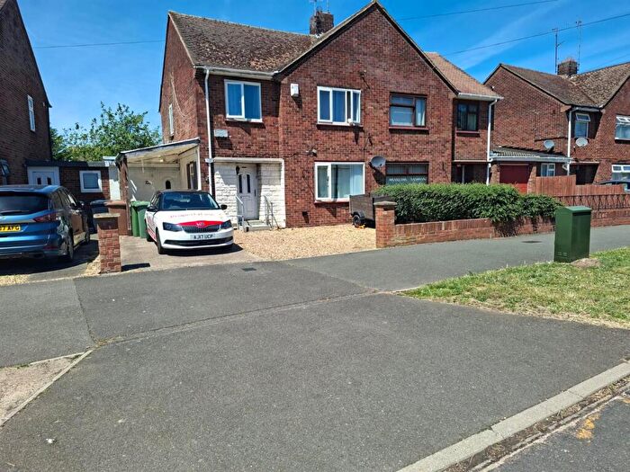 3 Bedroom Semi-Detached House For Sale In Western Ave, Dogsthorpe, Peterborough, PE1