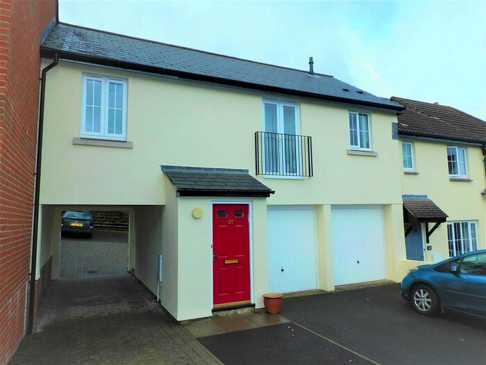 2 Bedroom Flat To Rent In Flax Meadow Lane, Axminster, EX13