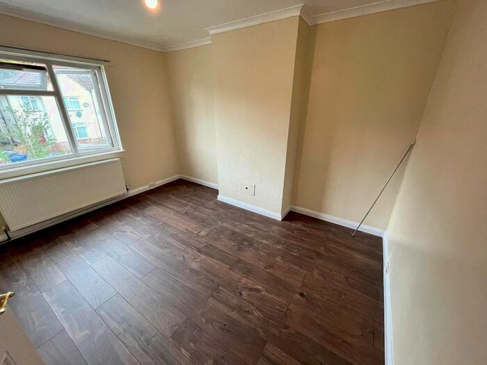 2 Bedroom Maisonette To Rent In Northcote Avenue, Southall, Greater London, UB1