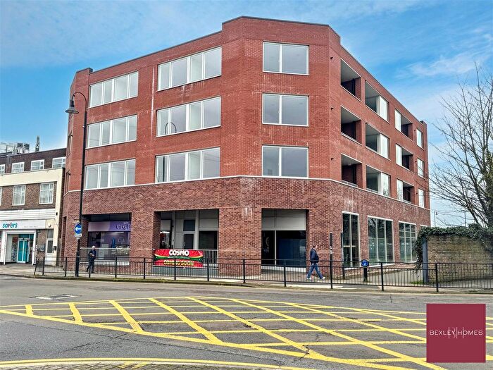 2 Bedroom Flat To Rent In Crayford Road, Crayford, DA1