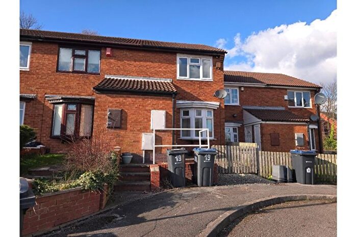 2 Bedroom Terraced House To Rent In Spring Grove Garden, Birmingham, B18