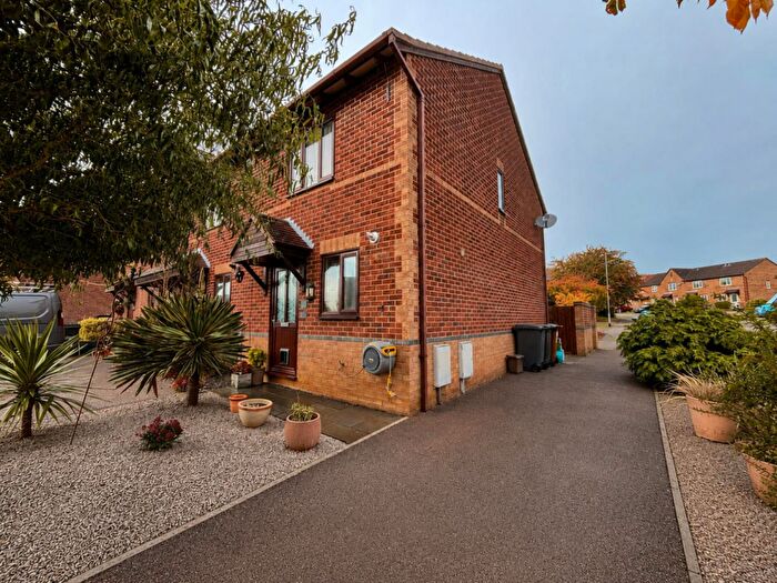 2 Bedroom End Of Terrace House To Rent In Braemar Crescent, East Hunsbury, Northampton, NN4