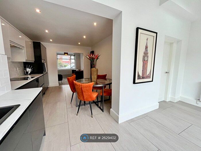 3 Bedroom Semi Detached House To Rent In Styrrup Road, Harworth, Doncaster, DN11