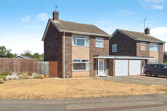 3 Bedroom Detached House For Sale In Aster Drive, Peterborough, PE4