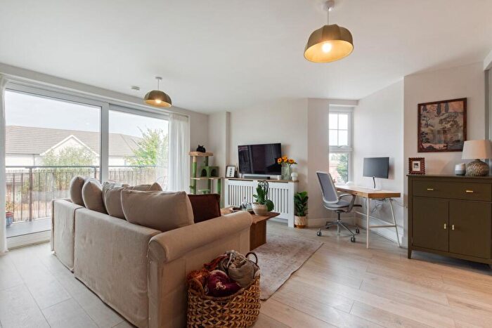 1 Bedroom Apartment For Sale In Cross Road, Sidcup, DA14