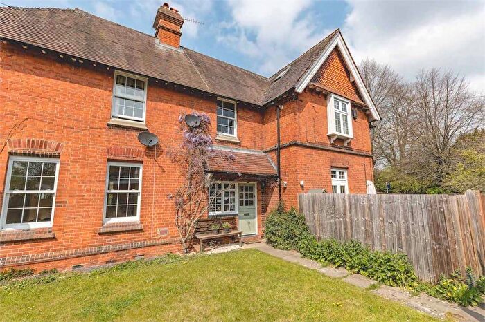 2 Bedroom Terraced House To Rent In Slough Road, Datchet, SL3