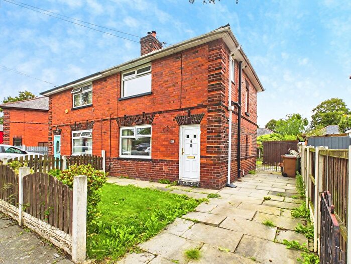 3 Bedroom Semi-detached House For Sale In O'sullivan Crescent, St Helens, WA11