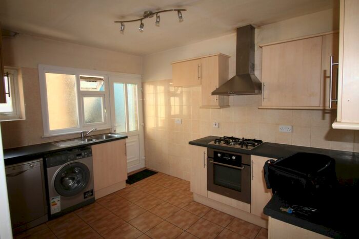 2 Bedroom Flat To Rent In Alexandra Avenue, South Harrow, Harrow, HA2