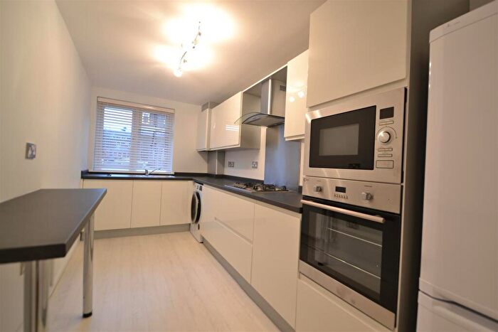 2 Bedroom Apartment To Rent In Alderley Edge Central Location, George Street, SK9