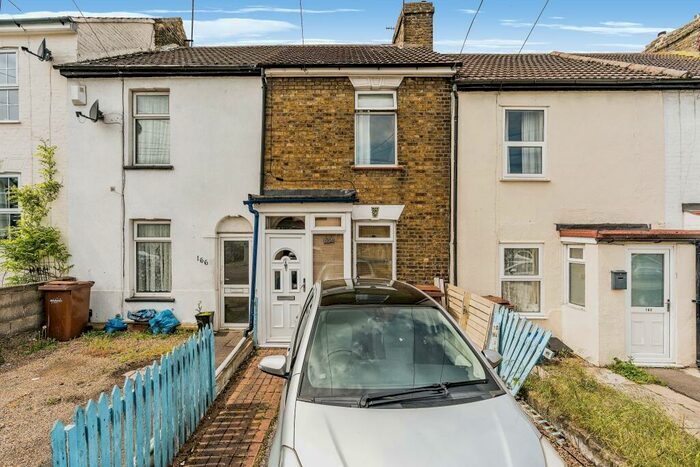 1 Bedroom Property To Rent In Napier Road, Gillingham, Kent, ME7