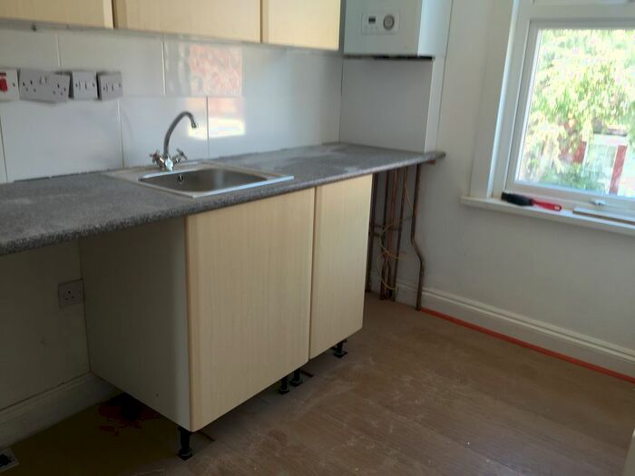 1 Bedroom Flat To Rent In Sherringham Ave, Tottenham, N17