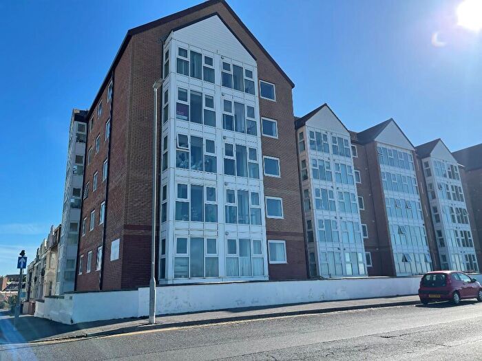 2 Bedroom Retirement Property To Rent In Esplanade, Seaford, East Sussex, BN25
