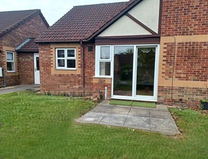 2 Bedroom Bungalow To Rent In Meadow Court, Barnsley, S71