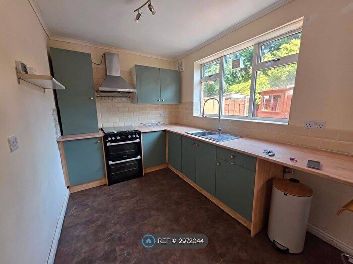3 Bedroom Semi-detached House To Rent In Darley Avenue, Manchester, M21