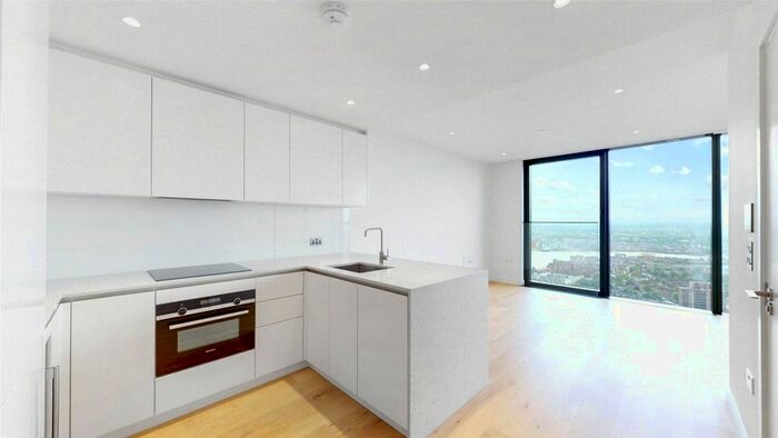 Studio To Rent In Hampton Tower, London, E14