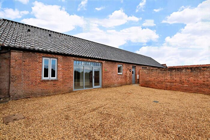 2 Bedroom Barn Conversion To Rent In Melton Constable, NR24