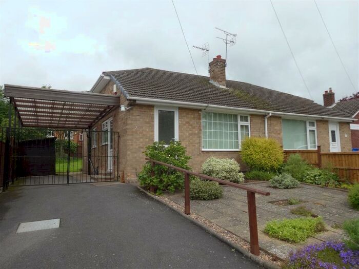 2 Bedroom Semi-Detached Bungalow To Rent In Rydal Close, Allestree, Derby, DE22