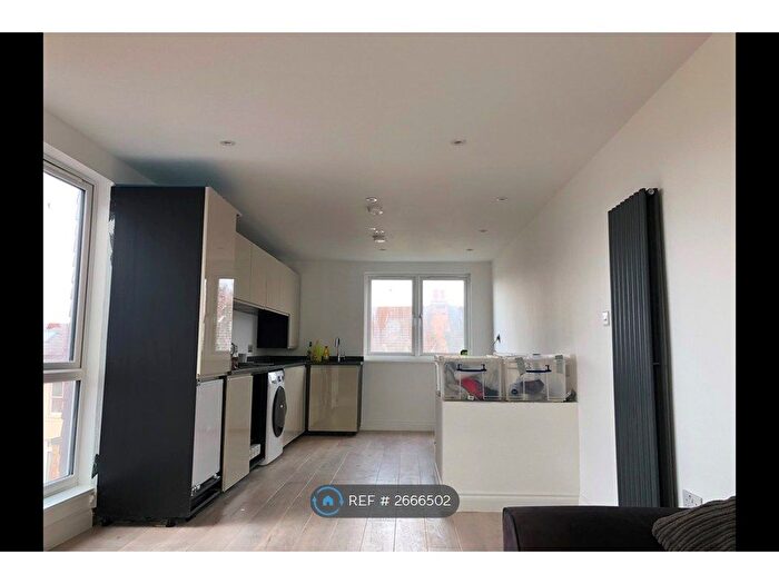 1 Bedroom Flat To Rent In Audley Road, London, NW4