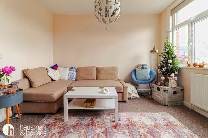 1 Bedroom Flat To Rent In Finchley Road, Temple Fortune, NW11