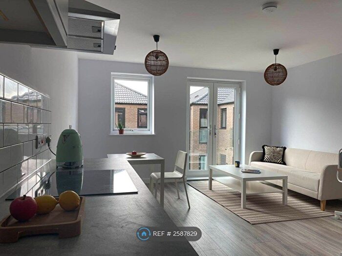 1 Bedroom Flat To Rent In Fifth Avenue, York, YO31