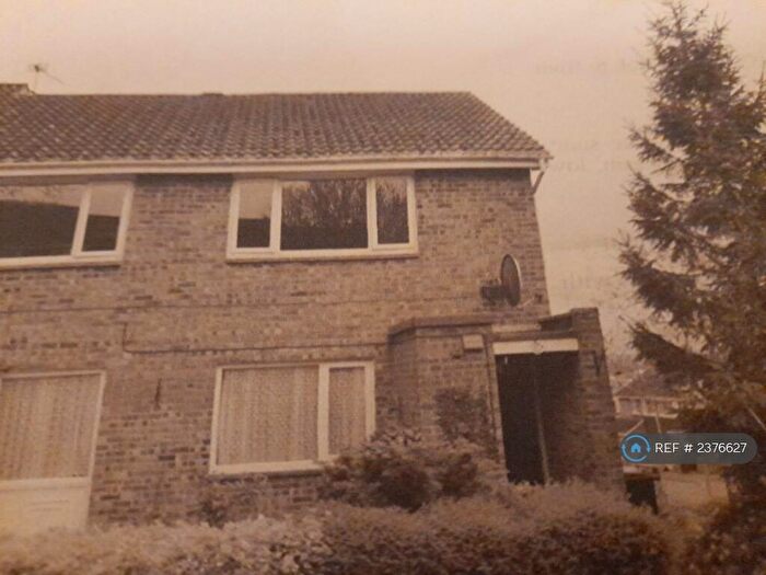 2 Bedroom Maisonette To Rent In Barley Farm Road, Exeter, EX4